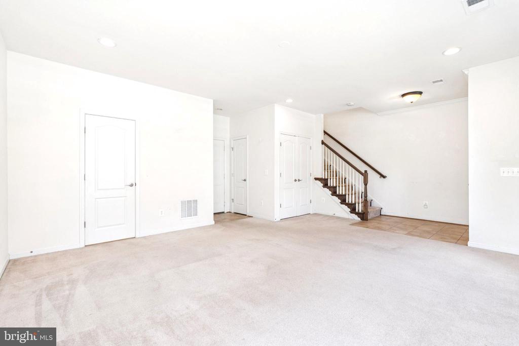 43728 GOLD HILL SQUARE
