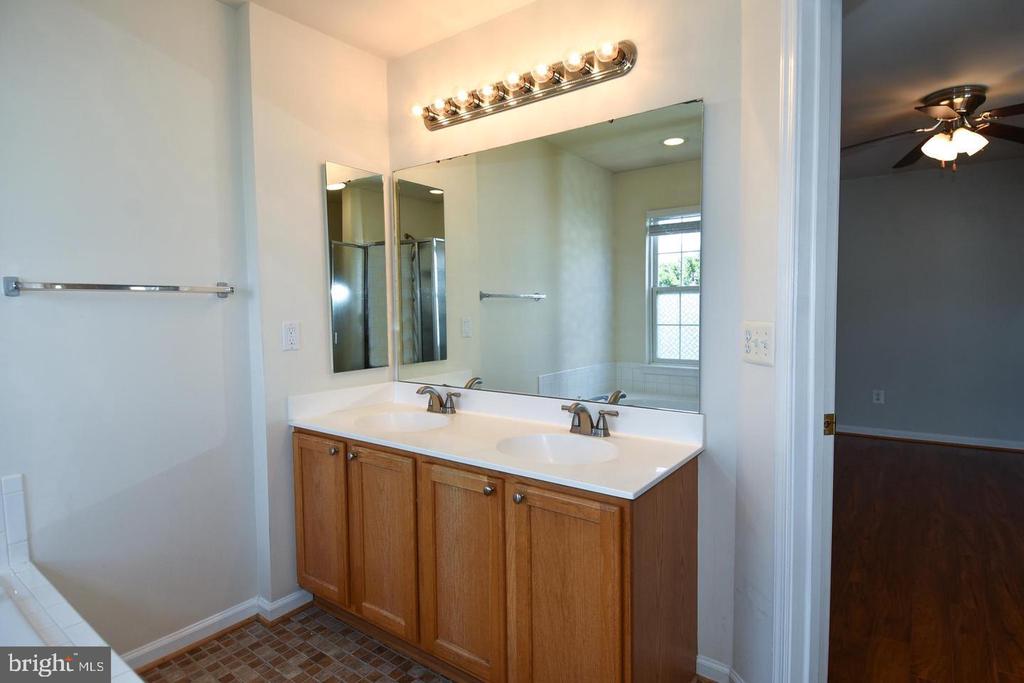 21786 MORNINGTON CRESENT TERRACE