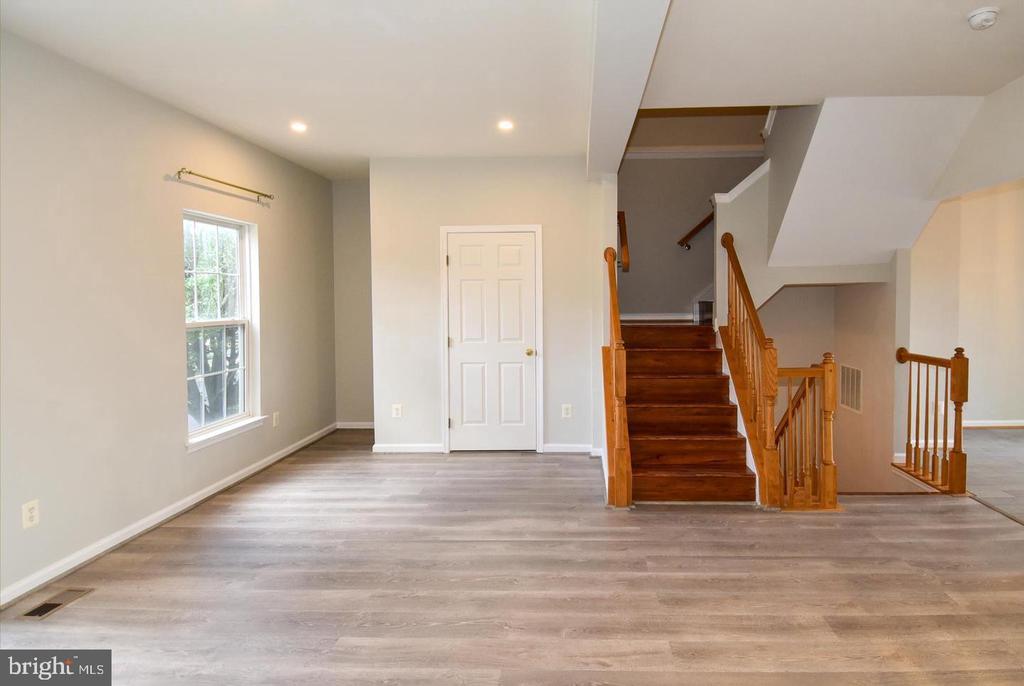 21786 MORNINGTON CRESENT TERRACE