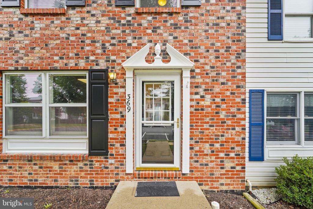 369 NANSEMOND STREET SE