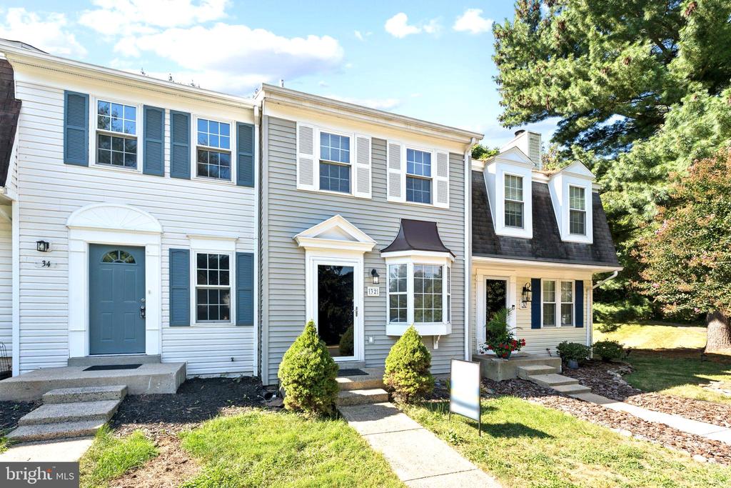 32 DORRELL COURT