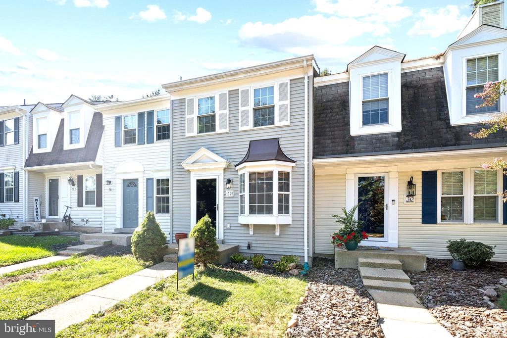 32 DORRELL COURT