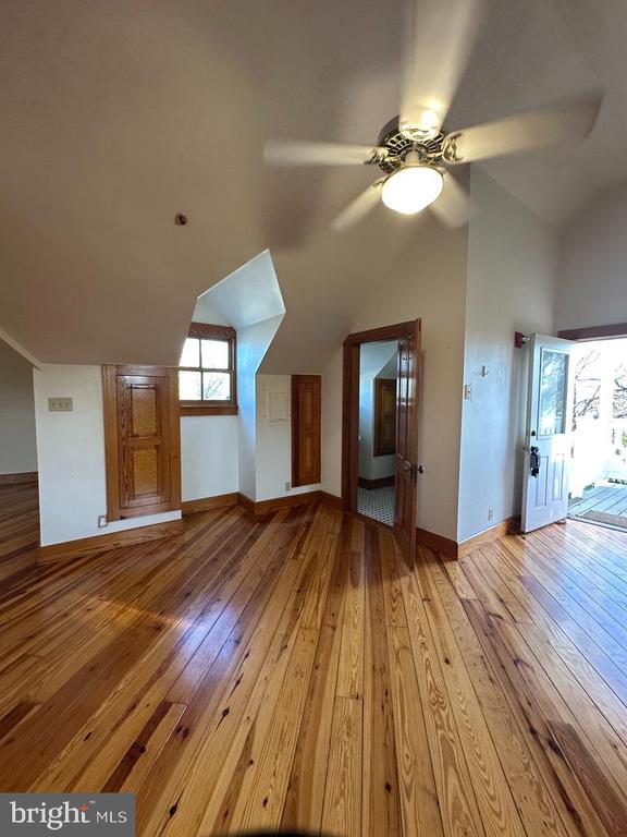 230 W MAIN STREET