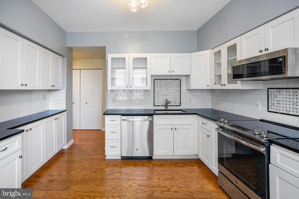19375 CYPRESS RIDGE TERRACE 418