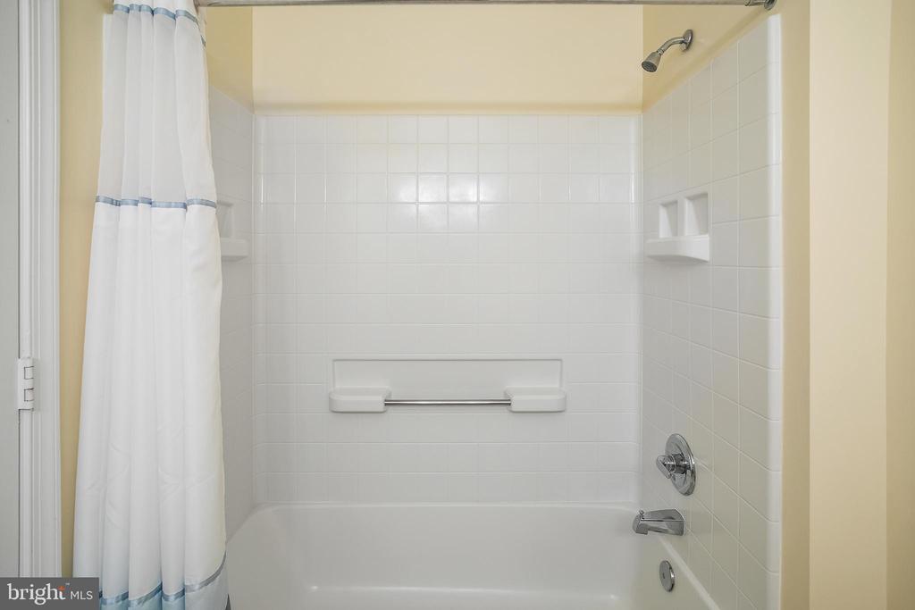 19375 CYPRESS RIDGE TERRACE 418