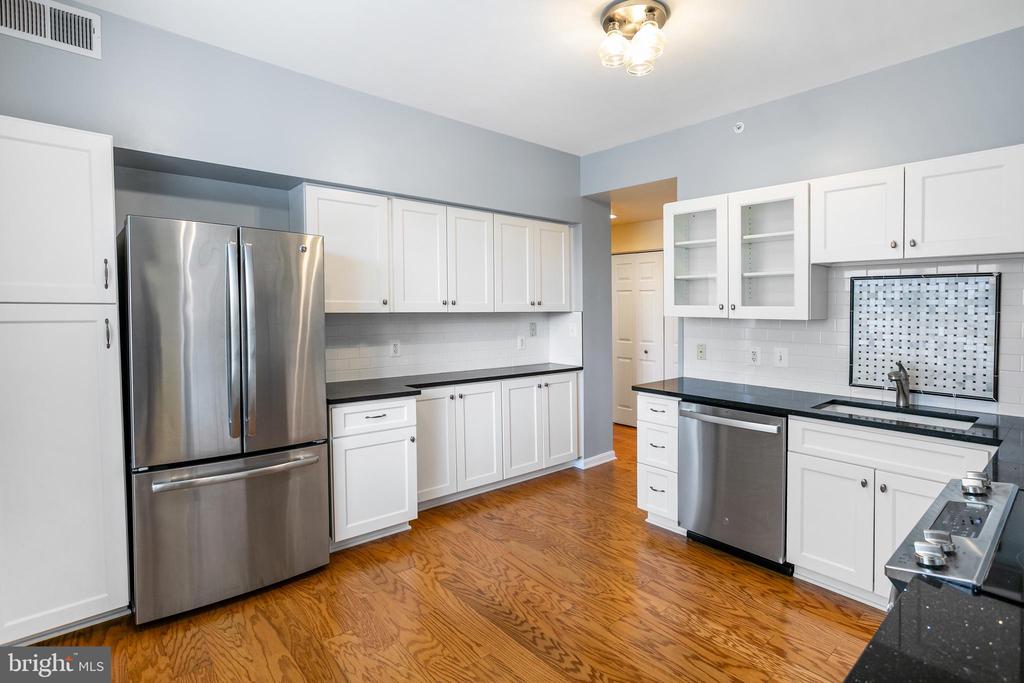 19375 CYPRESS RIDGE TERRACE 418