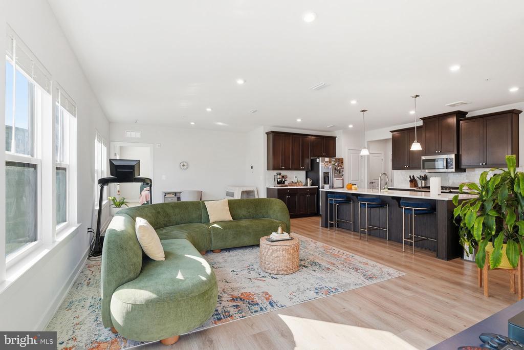 46294 MOUNT MILSTEAD TERRACE 305