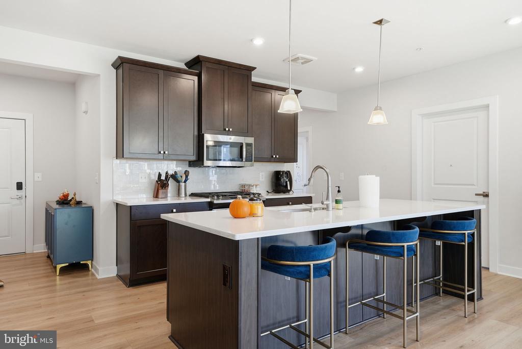 46294 MOUNT MILSTEAD TERRACE 305