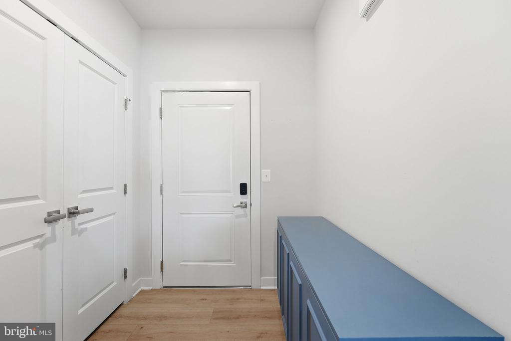 46294 MOUNT MILSTEAD TERRACE 305