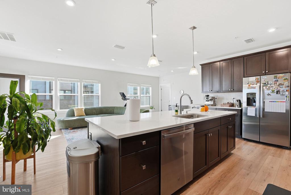 46294 MOUNT MILSTEAD TERRACE 305