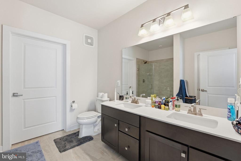 46294 MOUNT MILSTEAD TERRACE 305