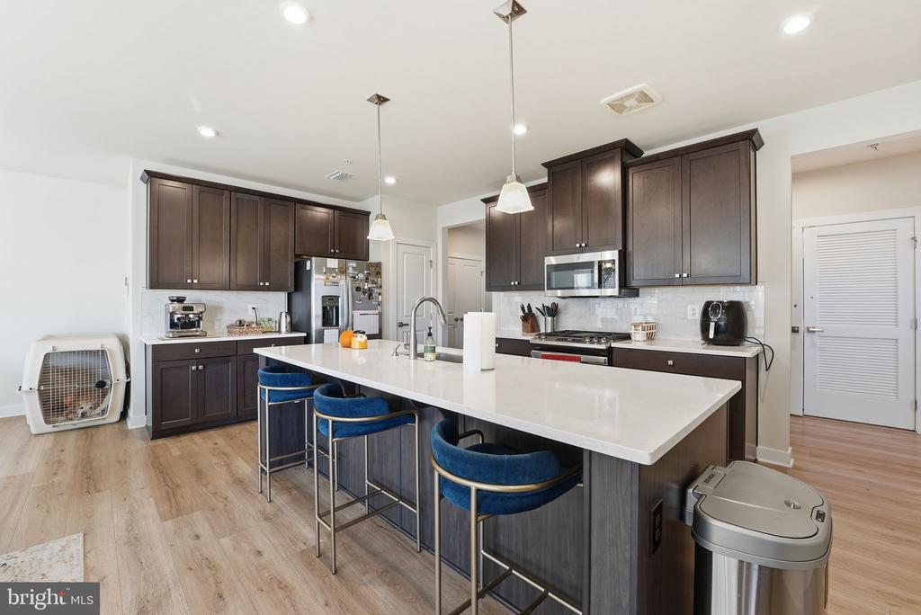 46294 MOUNT MILSTEAD TERRACE 305