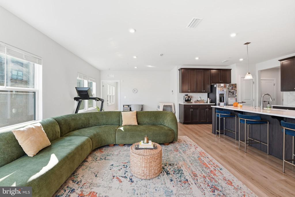 46294 MOUNT MILSTEAD TERRACE 305