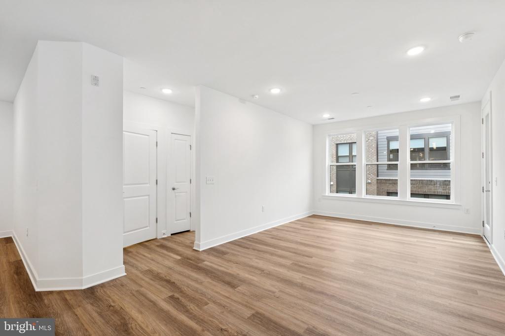 21731 DOVEKIE TERRACE 505