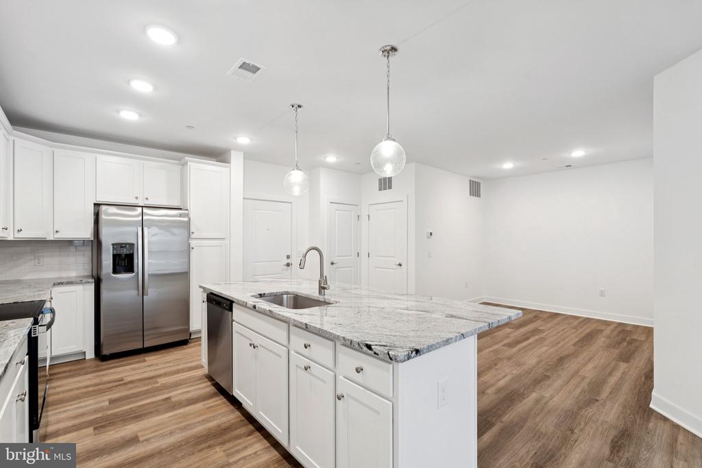 21731 DOVEKIE TERRACE 505