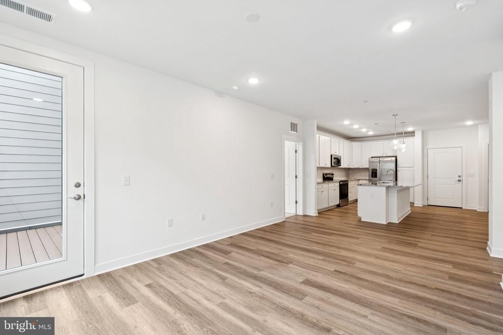 21731 DOVEKIE TERRACE 505