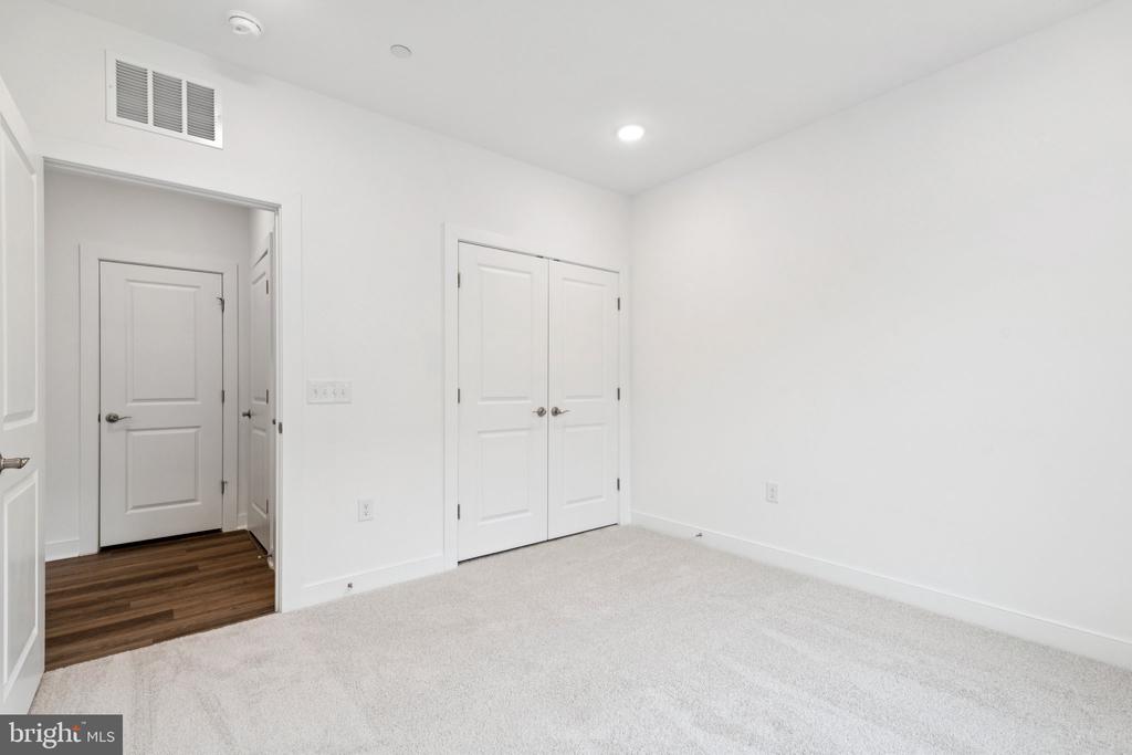 21731 DOVEKIE TERRACE 505