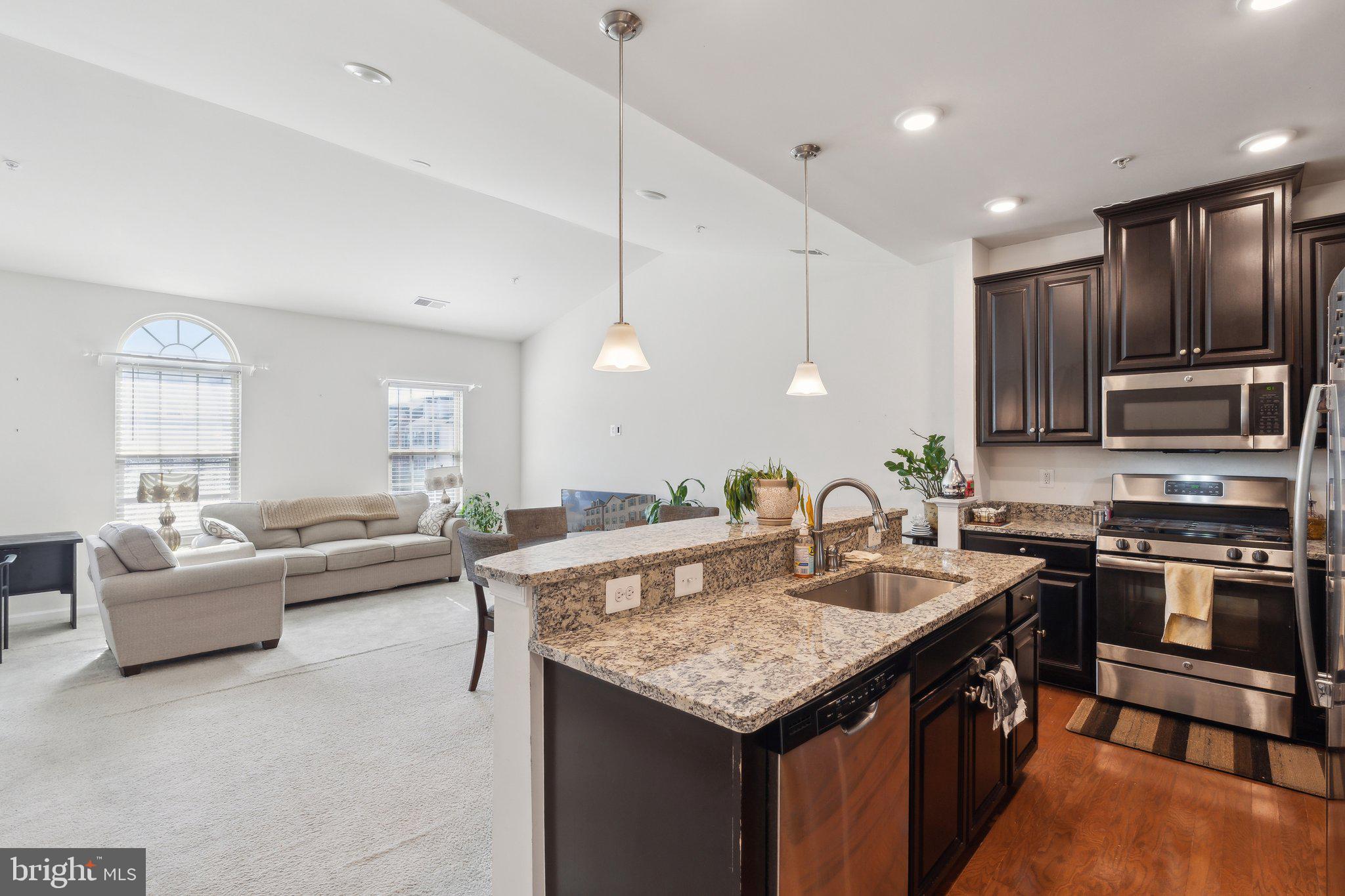 42116 PIEBALD SQUARE
