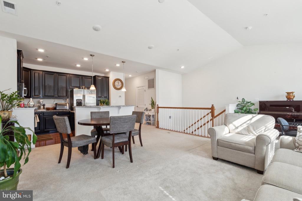 42116 PIEBALD SQUARE