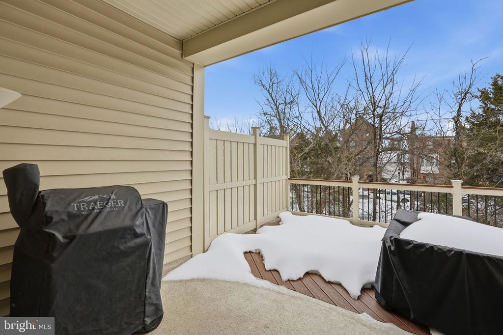 22597 WINDSOR LOCKS SQUARE