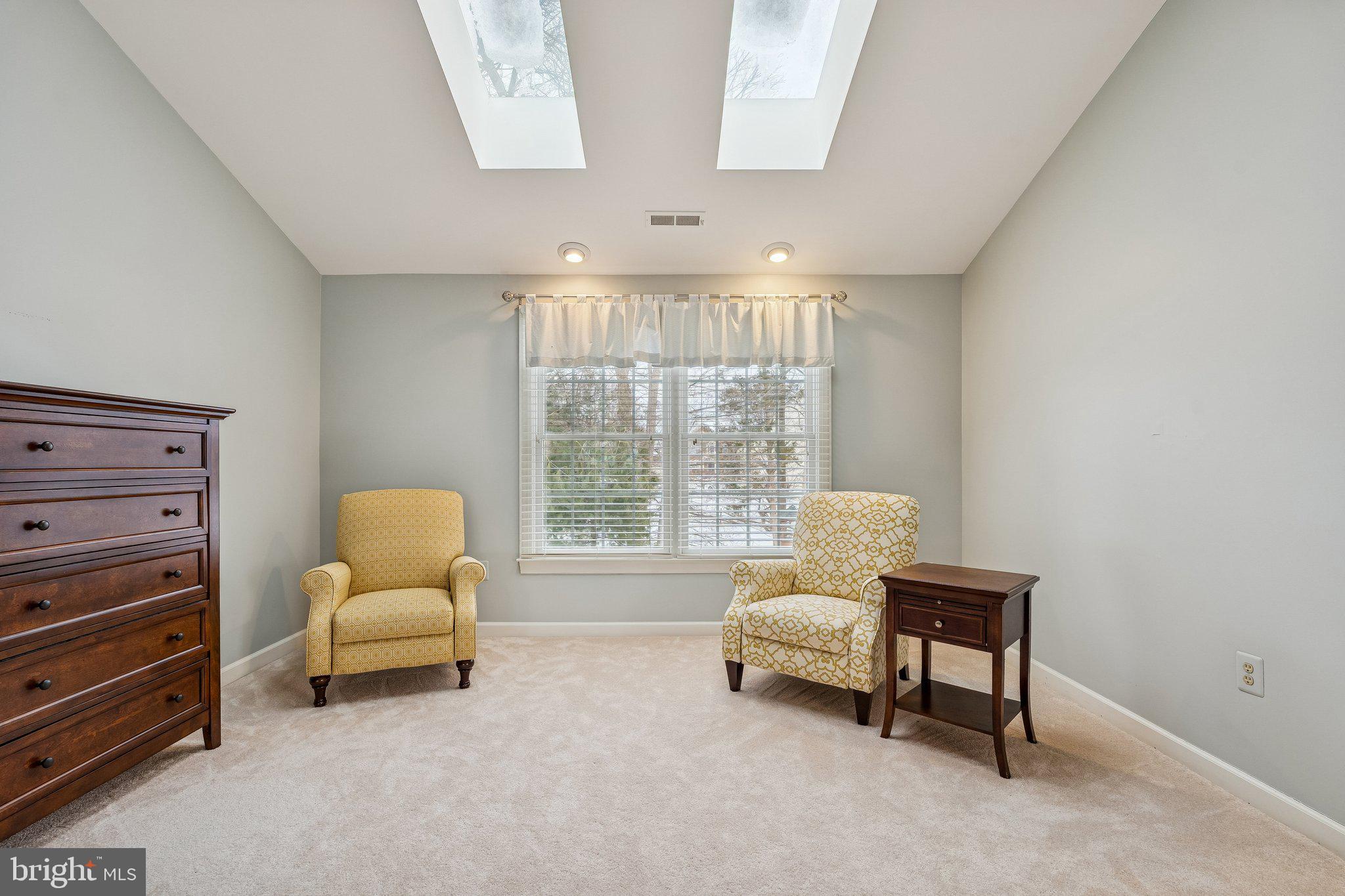 404 BEAUREGARD DRIVE SE