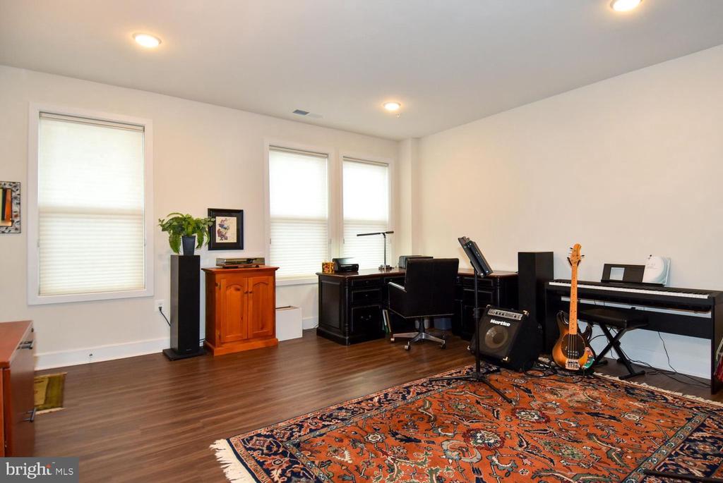 23610 HAVELOCK WALK TERRACE