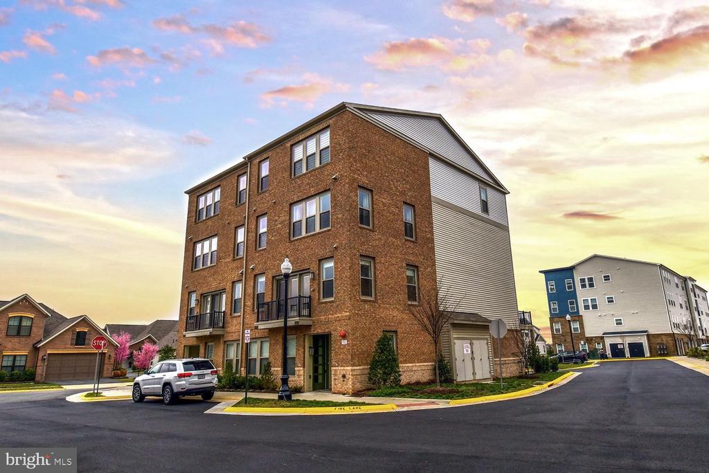 23610 HAVELOCK WALK TERRACE
