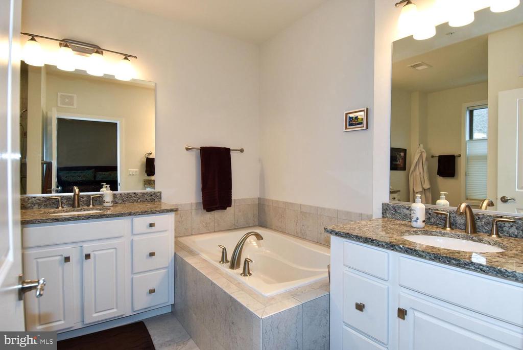 23610 HAVELOCK WALK TERRACE