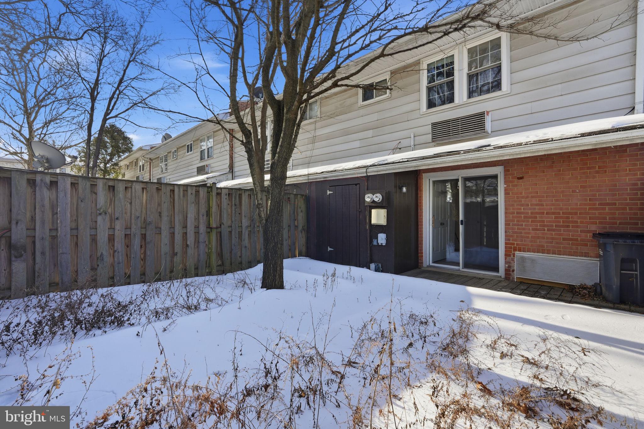 300 E FURMAN DRIVE