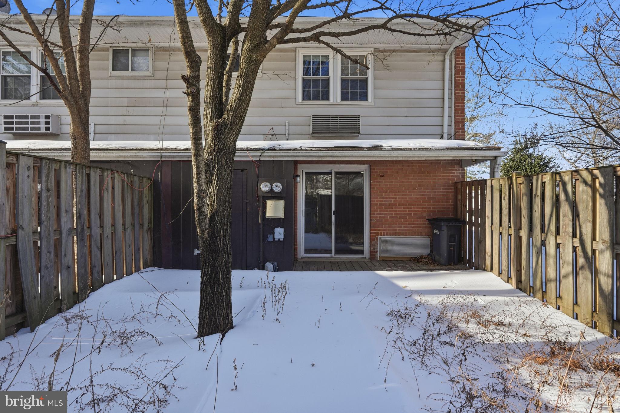 300 E FURMAN DRIVE