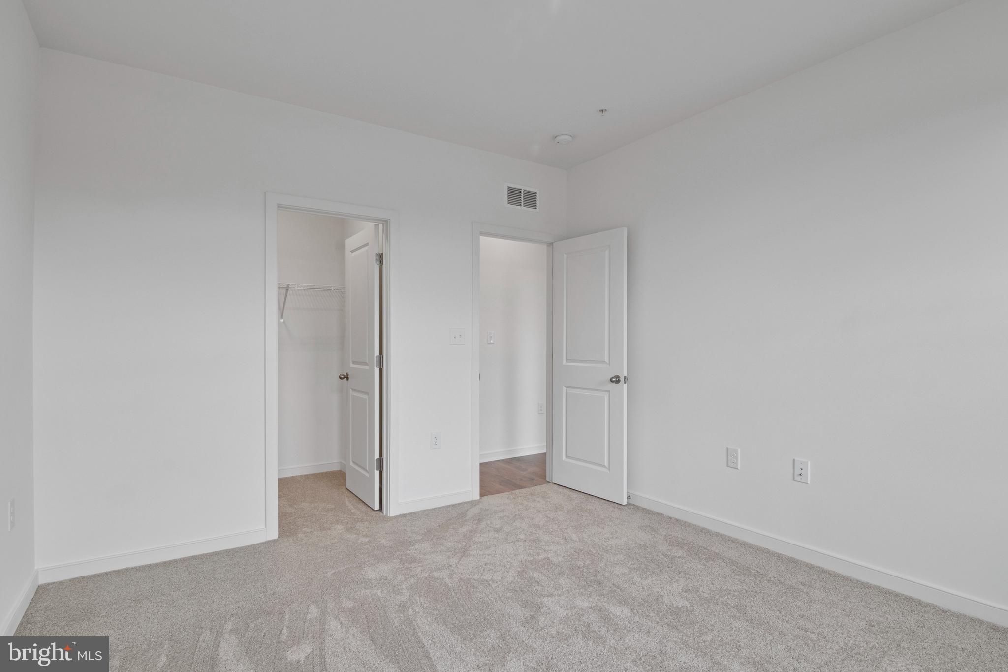20935 BLUEBIRD SQUARE
