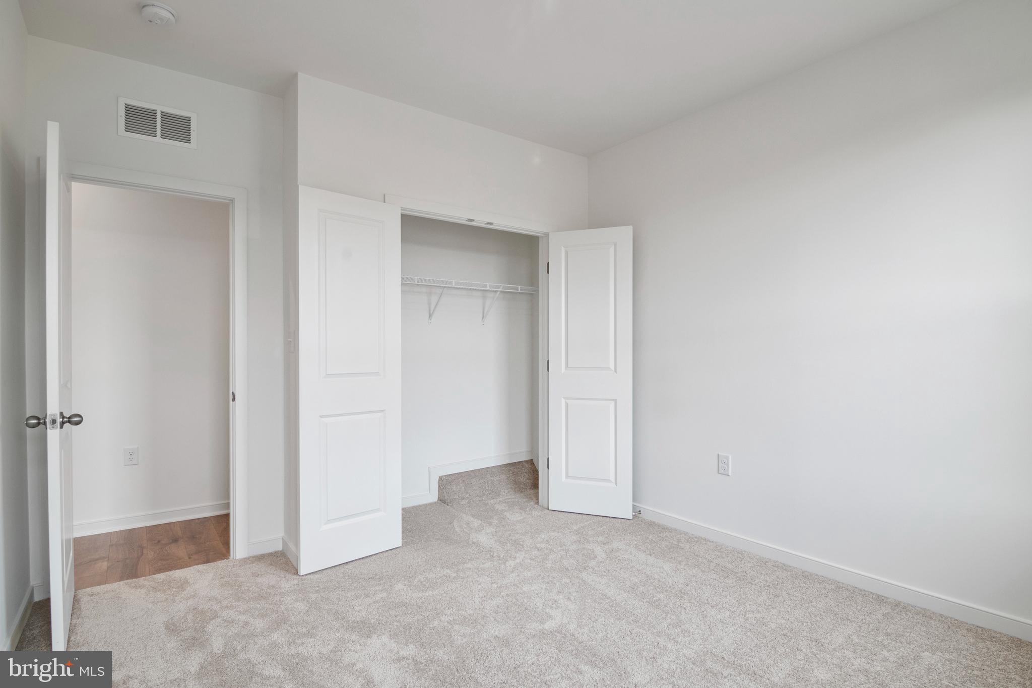 20935 BLUEBIRD SQUARE