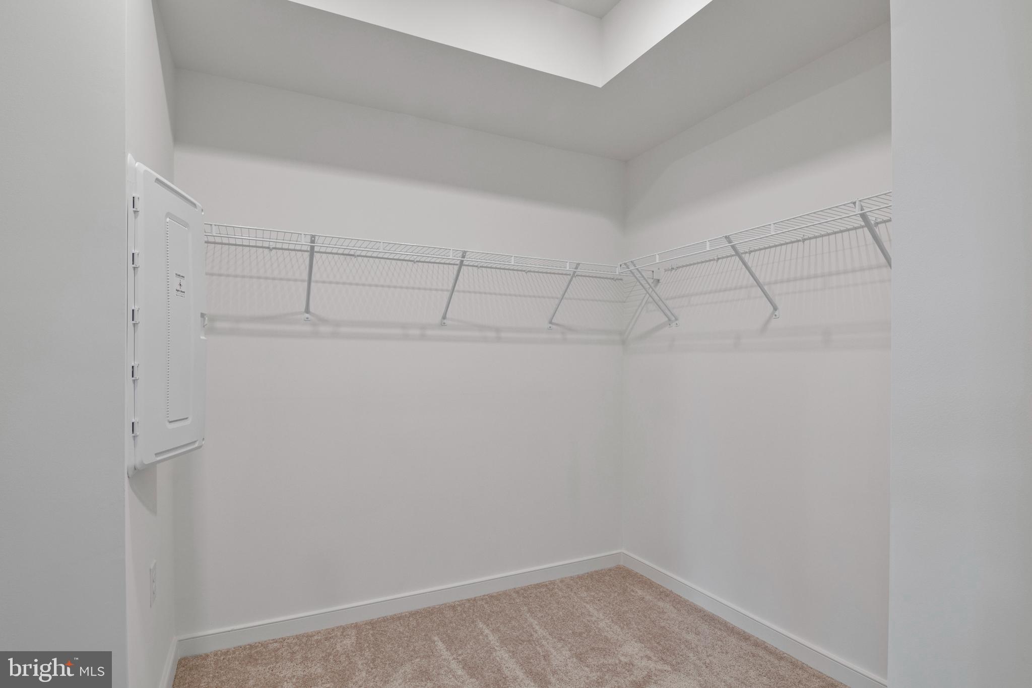 20935 BLUEBIRD SQUARE