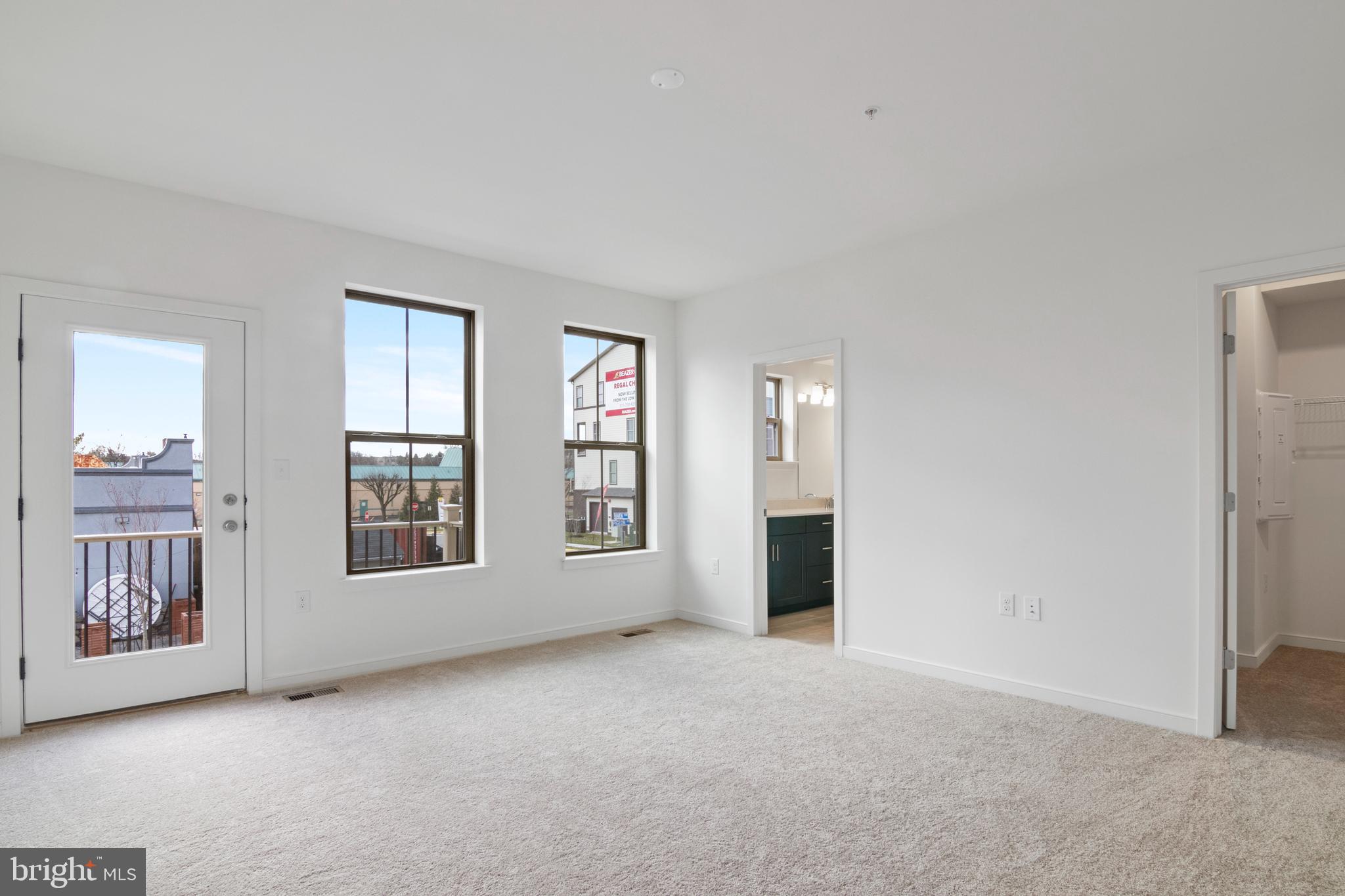 20935 BLUEBIRD SQUARE