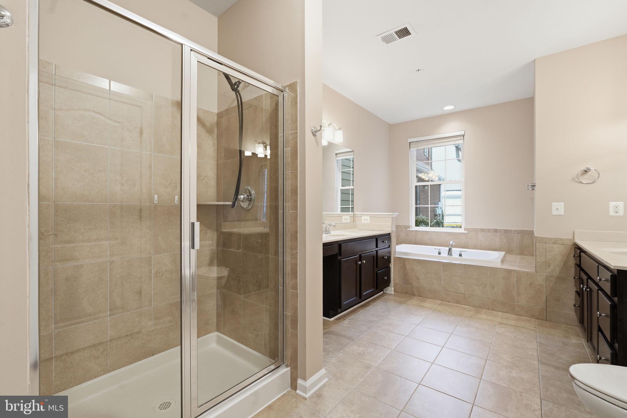 44025 VAIRA TERRACE
