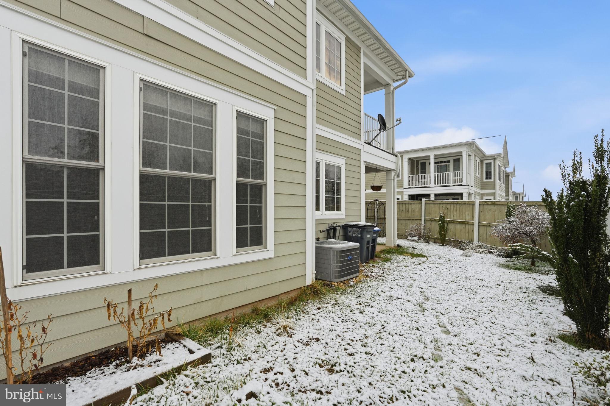 44025 VAIRA TERRACE