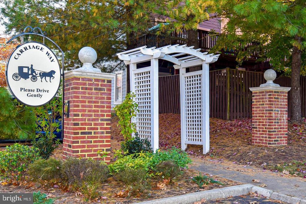 265 TOWN BRANCH TERRACE SW