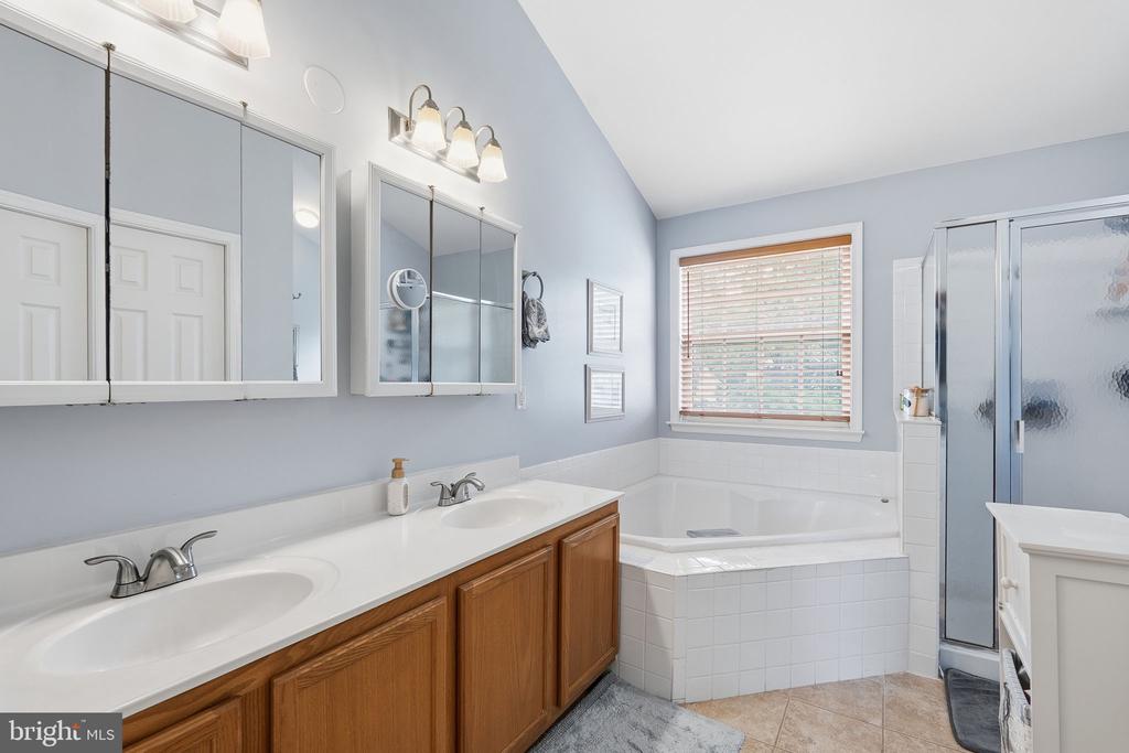 43333 WINTERSRUN COURT