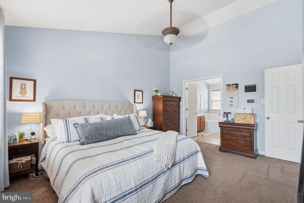 43333 WINTERSRUN COURT