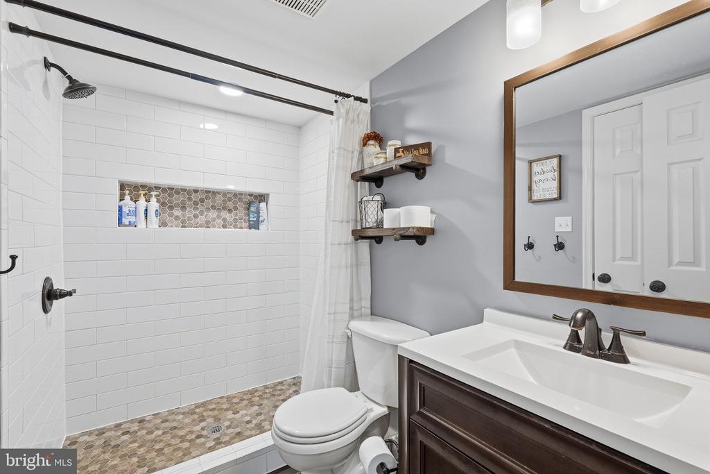 43333 WINTERSRUN COURT