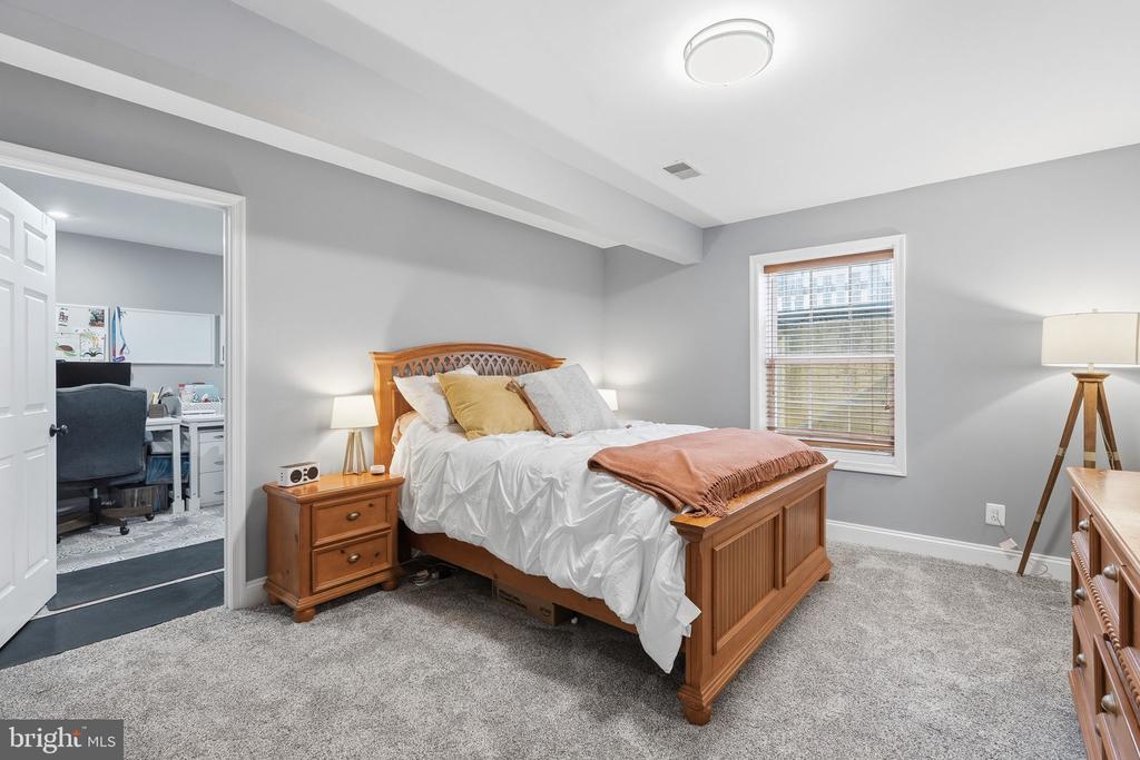 43333 WINTERSRUN COURT
