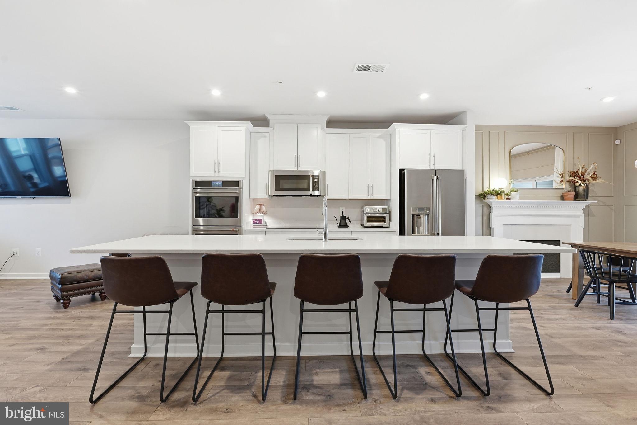 44617 WOLFHOUND SQUARE