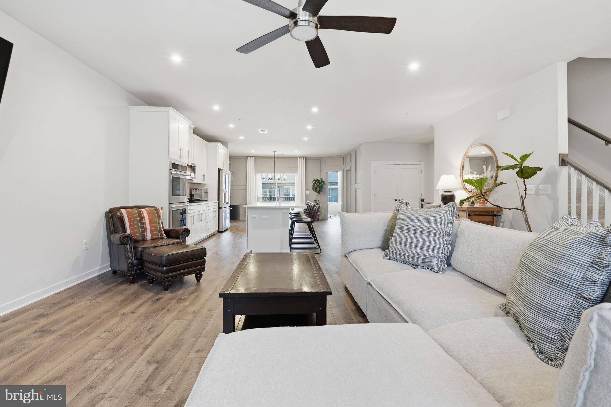 44617 WOLFHOUND SQUARE