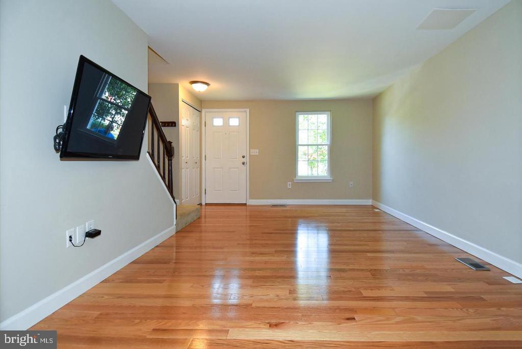 27 MARIAN COURT