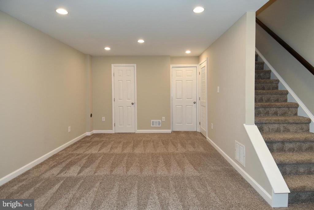 27 MARIAN COURT