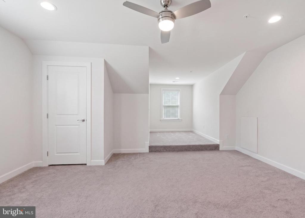 22353 TRAILVIEW CROSSING TERRACE
