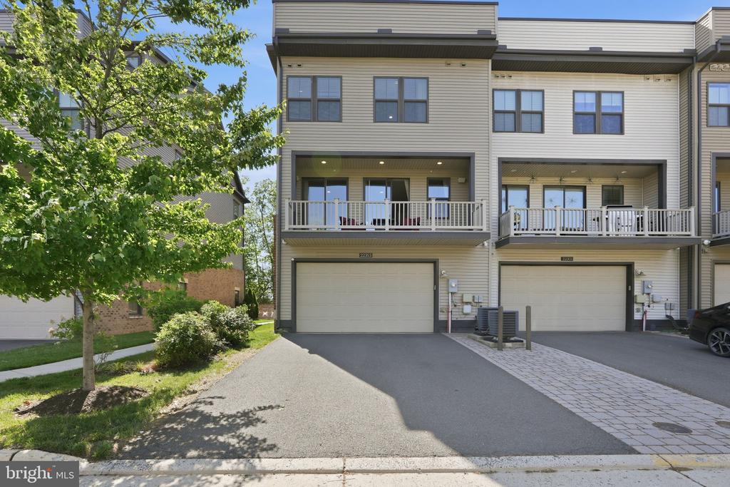 22353 TRAILVIEW CROSSING TERRACE