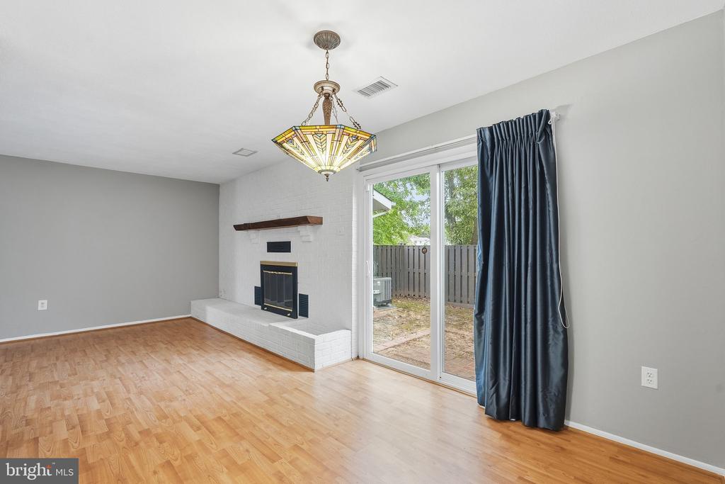 3 CAROLINA COURT