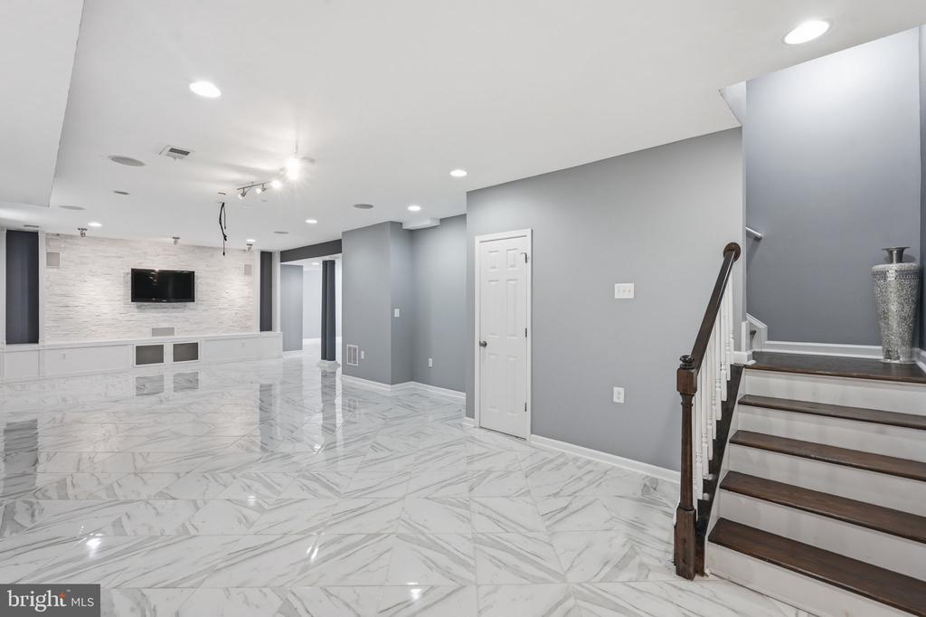 42637 WILLOW BEND DRIVE