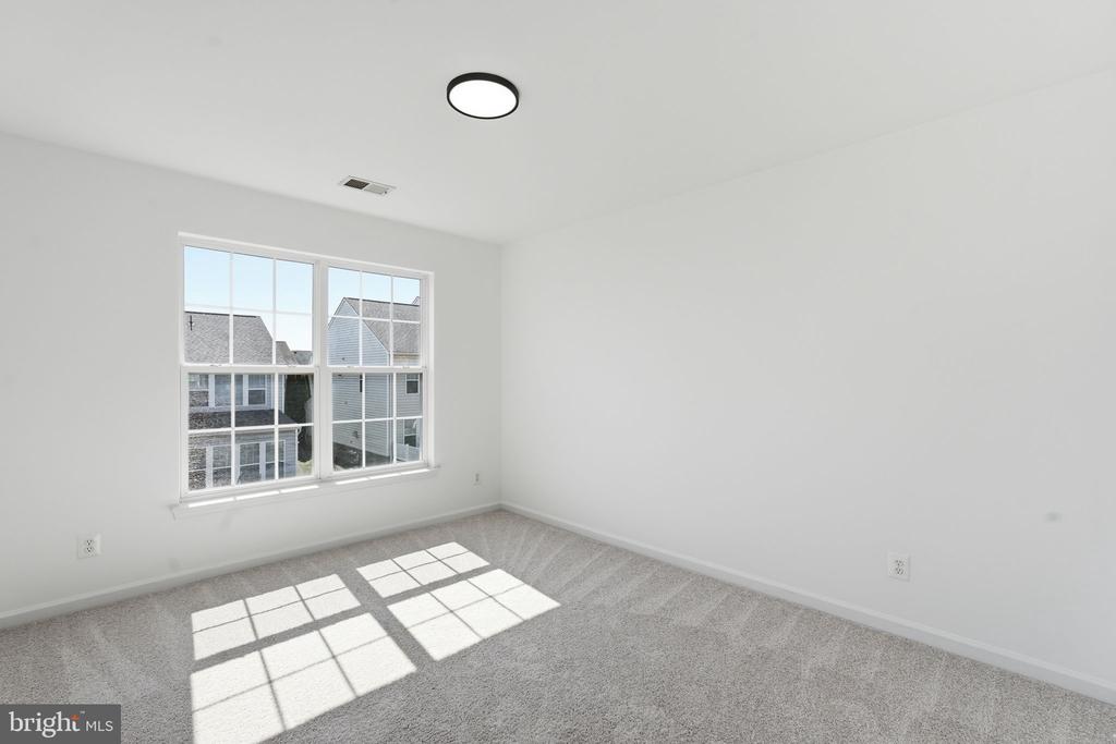 42637 WILLOW BEND DRIVE